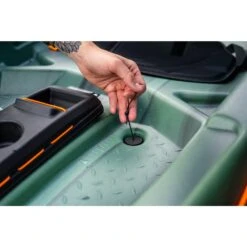 Scupper Plugs For Kayak. Pack Of 4. Small -Pelican Sport Store 4340c99d6c52cbd7788e09b69bae6a937c4a66e0